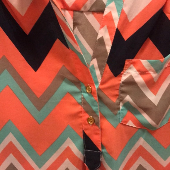 High-low 3/4 sleeve blouse 3 for $15 - Picture 3 of 4